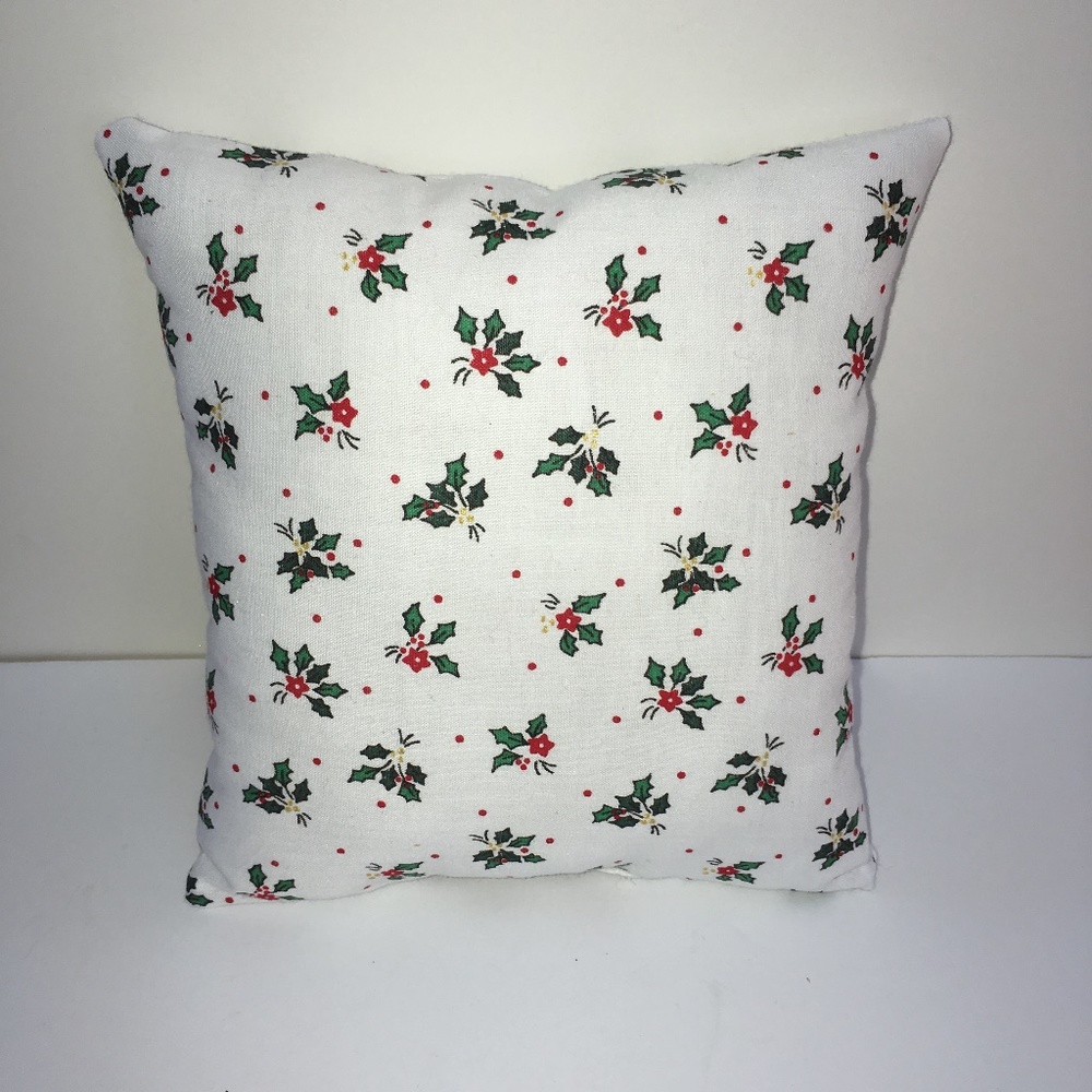 SOLD on ebay! Decorative Small Christmas Pillows 7x7 Handmade - Picture 3 of 5